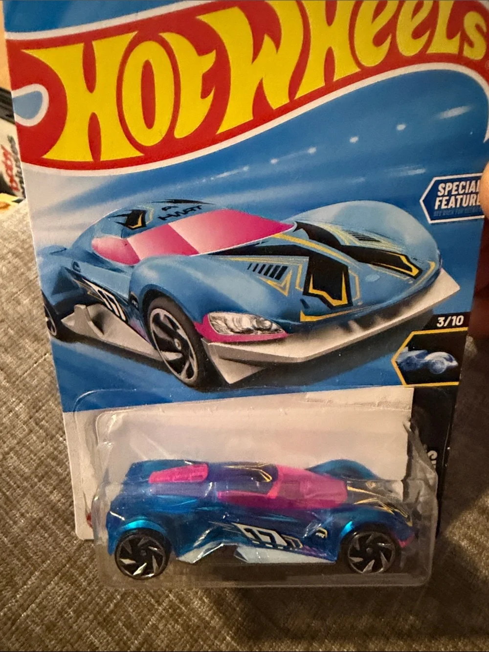 Hot‎ Wheels Crescendo X-Raycers 3/10 Blue Pink Special Feature 2024